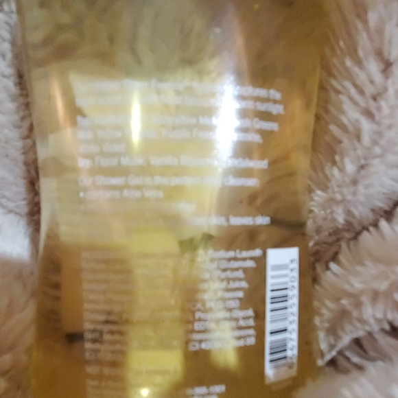 Bath & Body Works Sheer Freesia Shower Gel - Picture 2 of 2